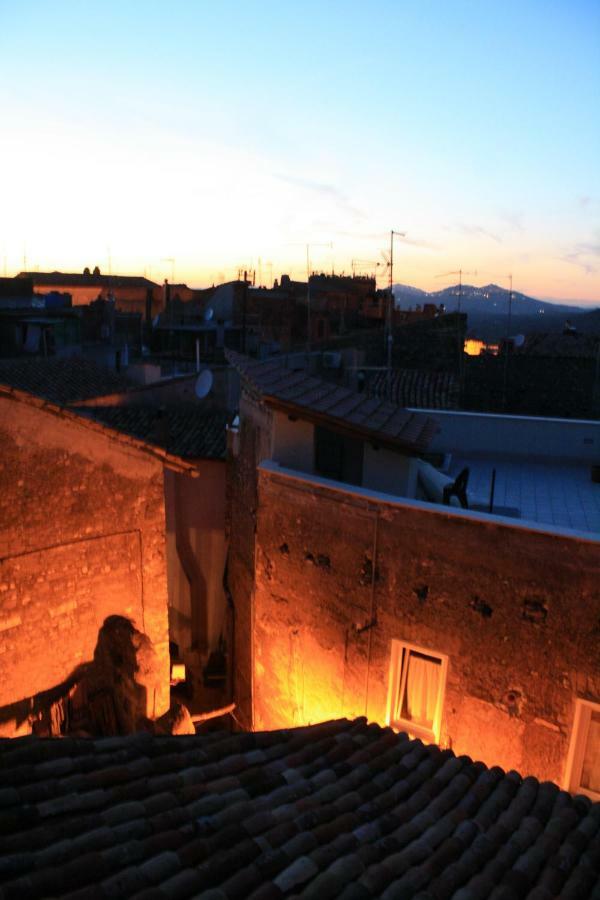 Tivoli Old Town - Casa Nel Quartiere Medioevale Apartment ภายนอก รูปภาพ